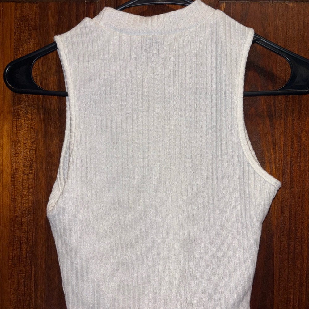 SHEIN Sleeveless Ribbed White Top High Neck - Picture 2 of 4